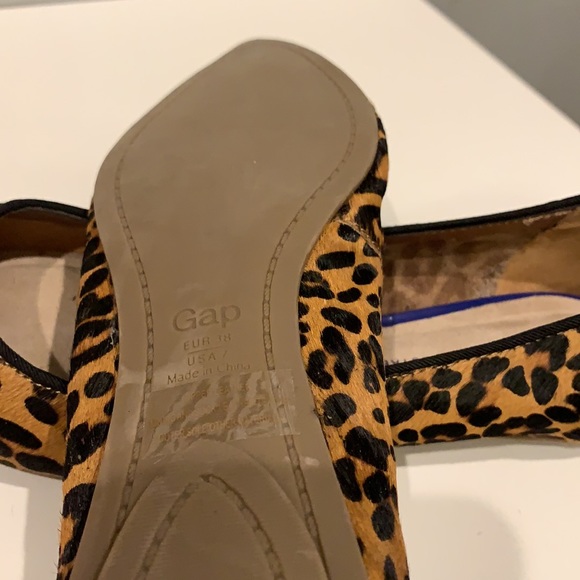 Pointy toe Leopard flats - Picture 4 of 5